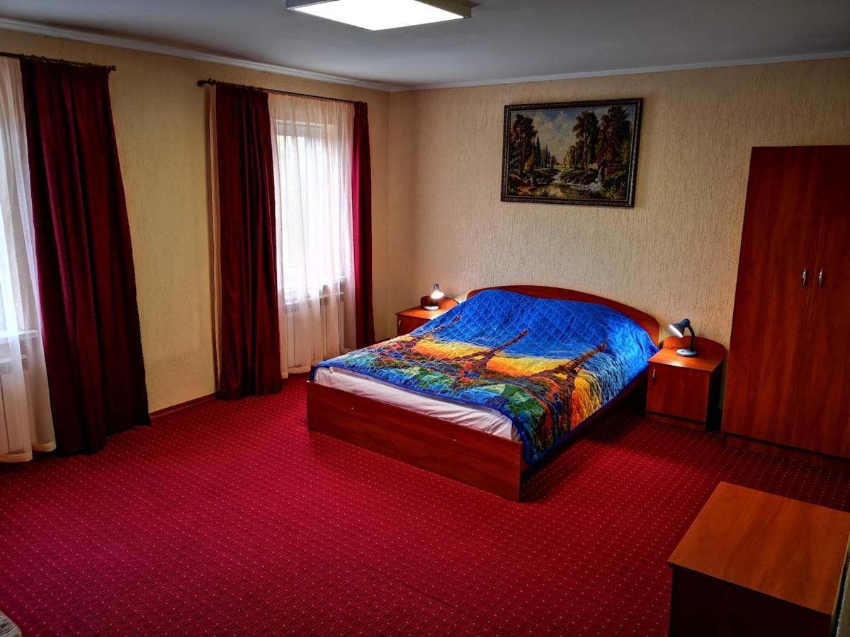 Отель Визит Pogreby  Exteriör bild
